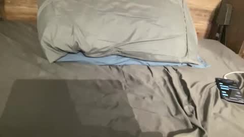 sixpackpapi online show from February 1, 2026, 6:06 pm