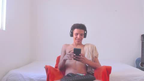 skady_coronado online show from January 11, 2025, 9:57 pm