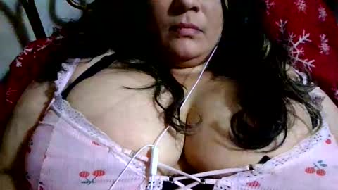 skarkett21 online show from November 15, 2025, 9:43 pm