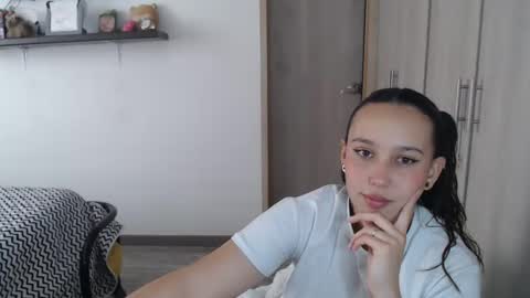 Snapshot of skarlet_adams chatting on December 12, 2024, 7:15 pm Alice online show from December 12, 2024, 7:15 pm