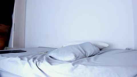 Snapshot of skarletsexy chatting on February 26, 2026, 2:32 am Skarlet online show from February 26, 2026, 2:32 am