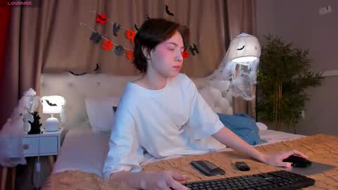 Emily online show from October 25, 2025, 1:13 am