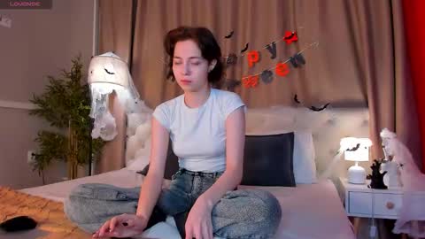 Emily online show from October 26, 2025, 1:11 am