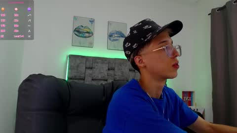 skinny_bigcock20 online show from November 27, 2025, 10:23 pm