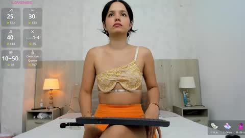 Isabela online show from November 16, 2025, 11:27 am