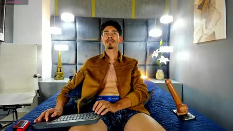 skinny jean  online show from May 19, 2026, 8:48 pm