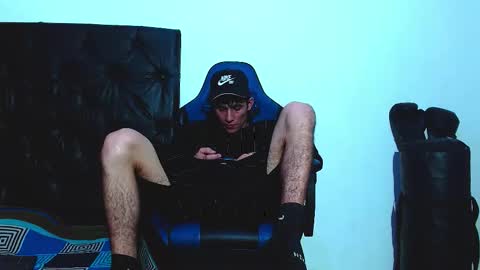 Snapshot of skinny_marked chatting on January 17, 2026, 6:33 pm skinny marked online show from January 17, 2026, 6:33 pm