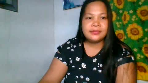 Snapshot of skinny_momma32 chatting on July 26, 2026, 9:00 pm skinny_momma32 online show from July 26, 2026, 9:00 pm