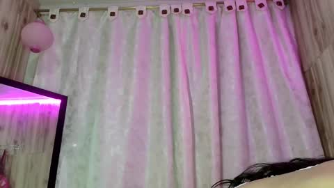 Only Pvt online show from November 19, 2025, 7:58 pm