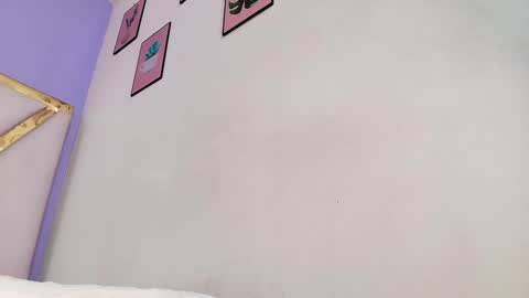 Snapshot of skinnyandcute_ chatting on January 29, 2025, 6:12 am Mariah Black online show from January 29, 2025, 6:12 am
