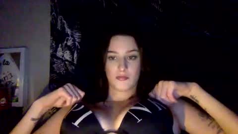 skinnyangel21 online show from November 27, 2025, 3:19 am