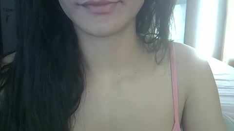 skinnykittencam online show from April 10, 2026, 2:17 am