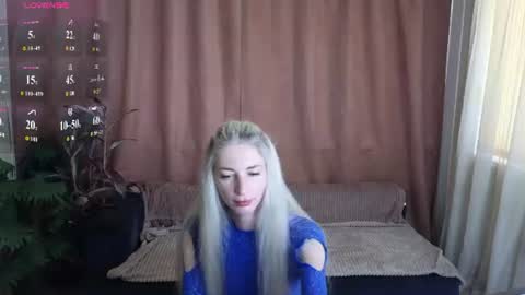 Snapshot of skinnyladyy chatting on July 3, 2026, 2:40 am Skinnyladyy online show from July 3, 2026, 2:40 am