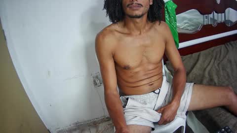 Snapshot of skinnylatinman chatting on September 26, 2025, 4:11 pm Skinny Latin Man online show from September 26, 2025, 4:11 pm