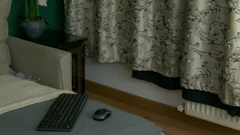 Natty online show from May 7, 2026, 3:56 am