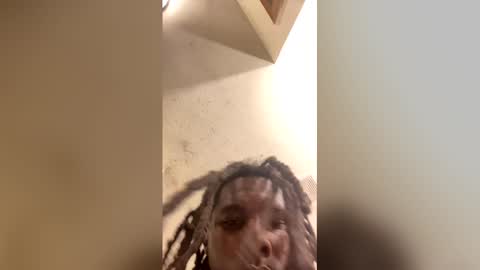 skinnypackk online show from April 19, 2026, 12:37 pm