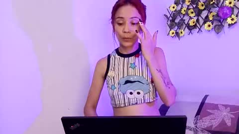 skinnysexylatin21 online show from October 7, 2025, 3:47 am