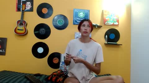 Snapshot of skinnyverus18 chatting on November 19, 2025, 7:03 pm VERUS online show from November 19, 2025, 7:03 pm