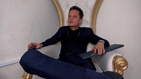 Snapshot of skinnyzeth chatting on October 24, 2025, 5:15 am SkinnyZeth online show from October 24, 2025, 5:15 am