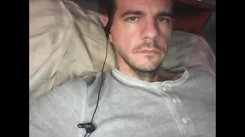 Easy-E online show from October 25, 2025, 7:30 pm