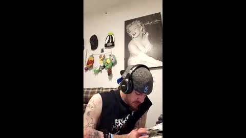 skitzothaklown86 online show from May 13, 2026, 4:32 am