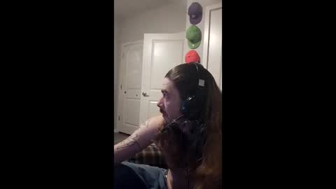 skitzothaklown86 online show from May 18, 2026, 4:51 am