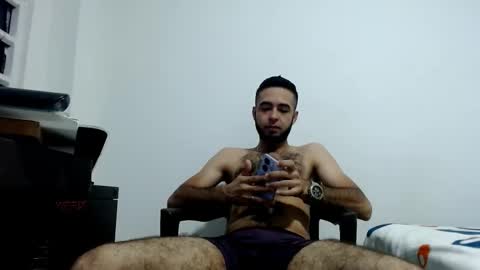 Noah Mood online show from November 11, 2025, 10:26 am