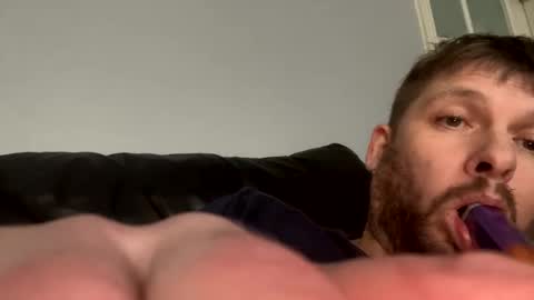 skuzzy25 online show from February 14, 2025, 10:28 am