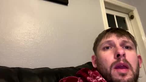 skuzzy25 online show from March 9, 2025, 3:43 am