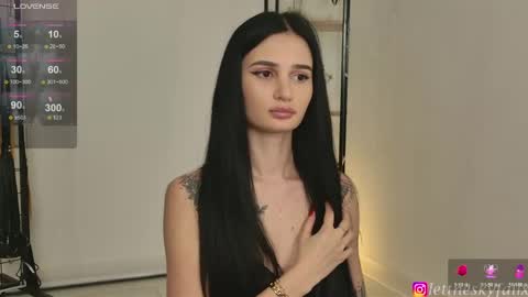 Eliza online show from May 17, 2026, 1:14 am