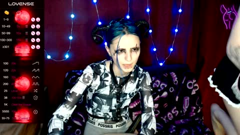 Iska Im genderfluid theyheshenot use ht have reasons and Mia my t-gf sheher online show from December 1, 2024, 4:29 pm