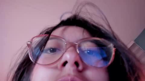 Hanna  online show from February 10, 2025, 5:25 am