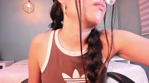 Hanna  online show from February 12, 2025, 9:52 am