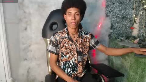 sky_walkerss online show from March 22, 2026, 6:22 pm