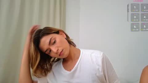 Snapshot of skyamber8v2 chatting on June 2, 2026, 7:21 am Vi online show from June 2, 2026, 7:21 am