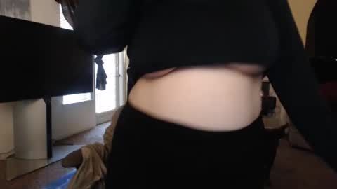 SKYLE   online show from March 11, 2025, 10:42 pm