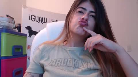 Snapshot of skyler1195 chatting on December 29, 2024, 10:47 pm Skyler online show from December 29, 2024, 10:47 pm