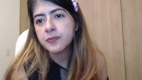 Snapshot of skyler1195 chatting on January 3, 2025, 2:32 am Skyler online show from January 3, 2025, 2:32 am