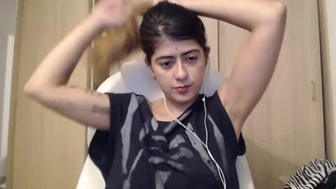 Snapshot of skyler1195 chatting on February 3, 2025, 3:53 am Skyler online show from February 3, 2025, 3:53 am