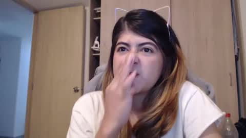 Snapshot of skyler1195 chatting on February 17, 2025, 2:42 am Skyler online show from February 17, 2025, 2:42 am