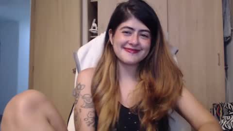 Snapshot of skyler1195 chatting on February 24, 2025, 12:20 am Skyler online show from February 24, 2025, 12:20 am