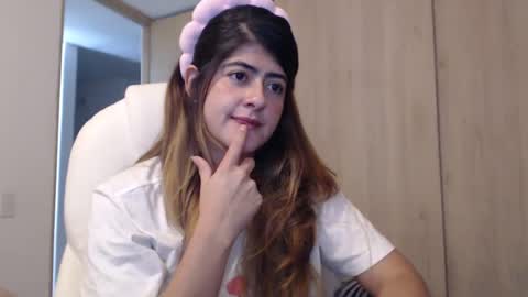 Snapshot of skyler1195 chatting on March 7, 2025, 11:38 pm Skyler online show from March 7, 2025, 11:38 pm