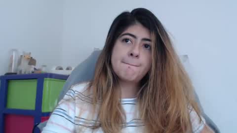 Snapshot of skyler1195 chatting on March 9, 2025, 6:00 pm Skyler online show from March 9, 2025, 6:00 pm