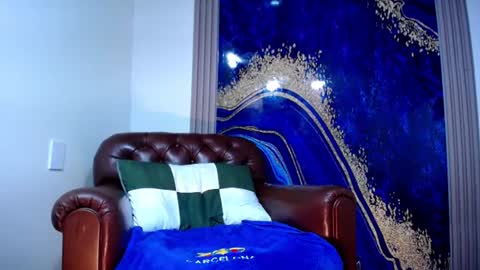 Snapshot of skyler_wild chatting on June 10, 2026, 12:00 am Skyler online show from June 10, 2026, 12:00 am
