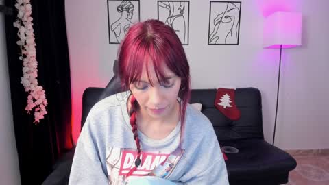 Snapshot of skyssoul chatting on December 13, 2024, 10:45 pm cielo     online show from December 13, 2024, 10:45 pm