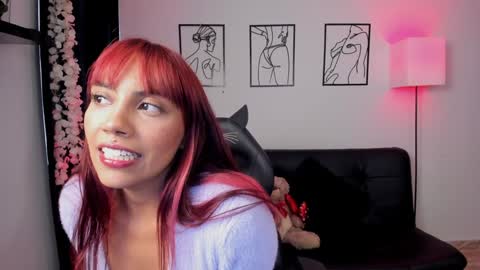 Snapshot of skyssoul chatting on February 5, 2025, 8:35 pm cielo     online show from February 5, 2025, 8:35 pm