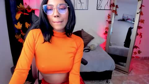 Snapshot of skyssoul chatting on October 31, 2025, 9:16 pm cielo     online show from October 31, 2025, 9:16 pm