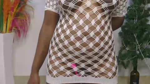 Snapshot of skyy_brown chatting on January 26, 2025, 2:19 pm Bella online show from January 26, 2025, 2:19 pm