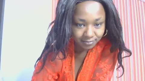 Snapshot of skyy_brown chatting on February 7, 2025, 1:58 am Bella online show from February 7, 2025, 1:58 am