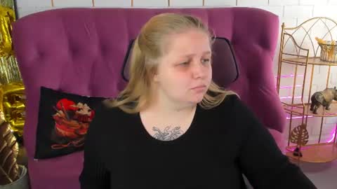 Snapshot of sladadeew chatting on July 18, 2026, 9:13 am Slada Deew online show from July 18, 2026, 9:13 am